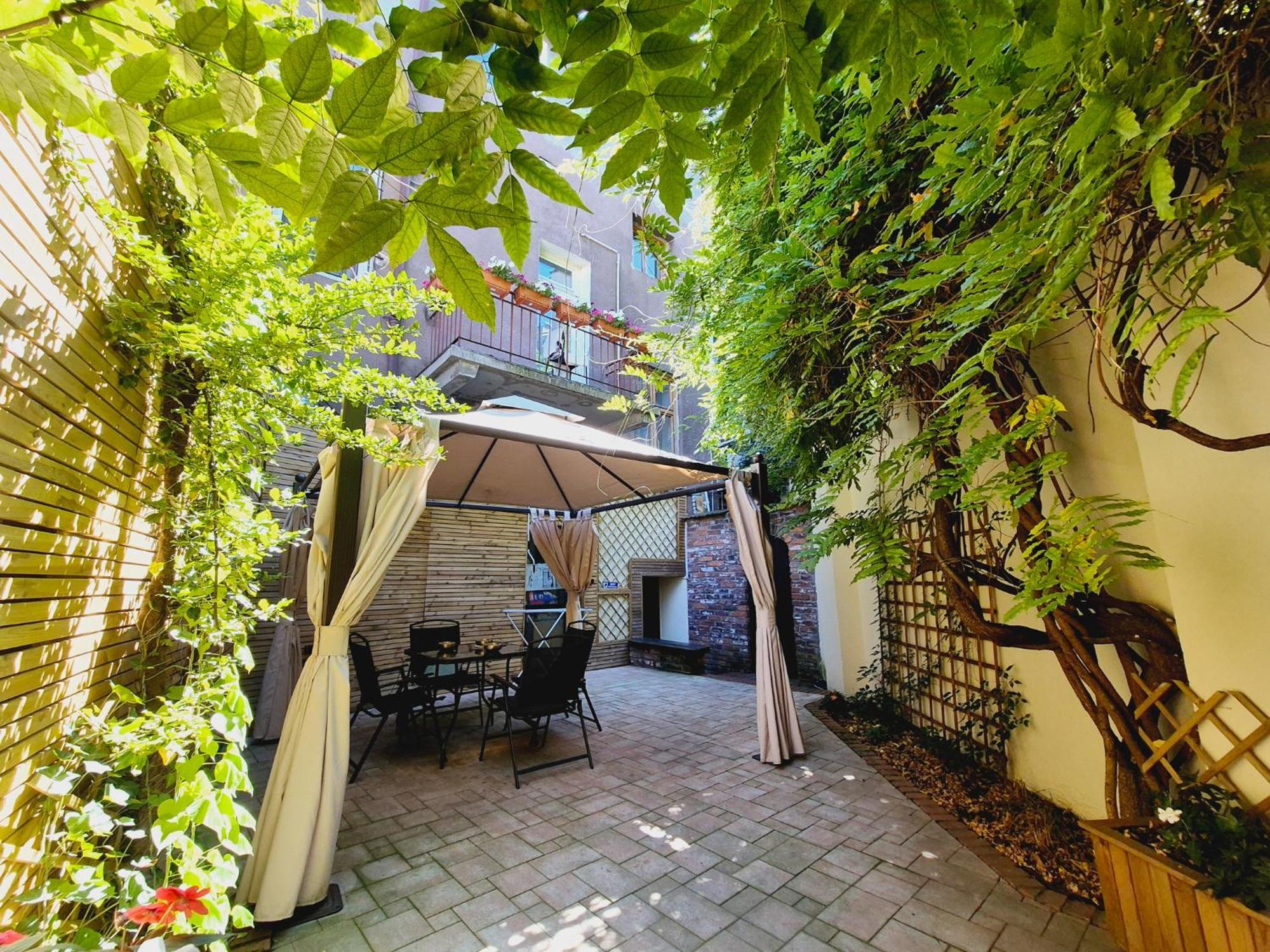 Pini Hostel - Przytulne Pokoje W Centrum Krakowa المظهر الخارجي الصورة