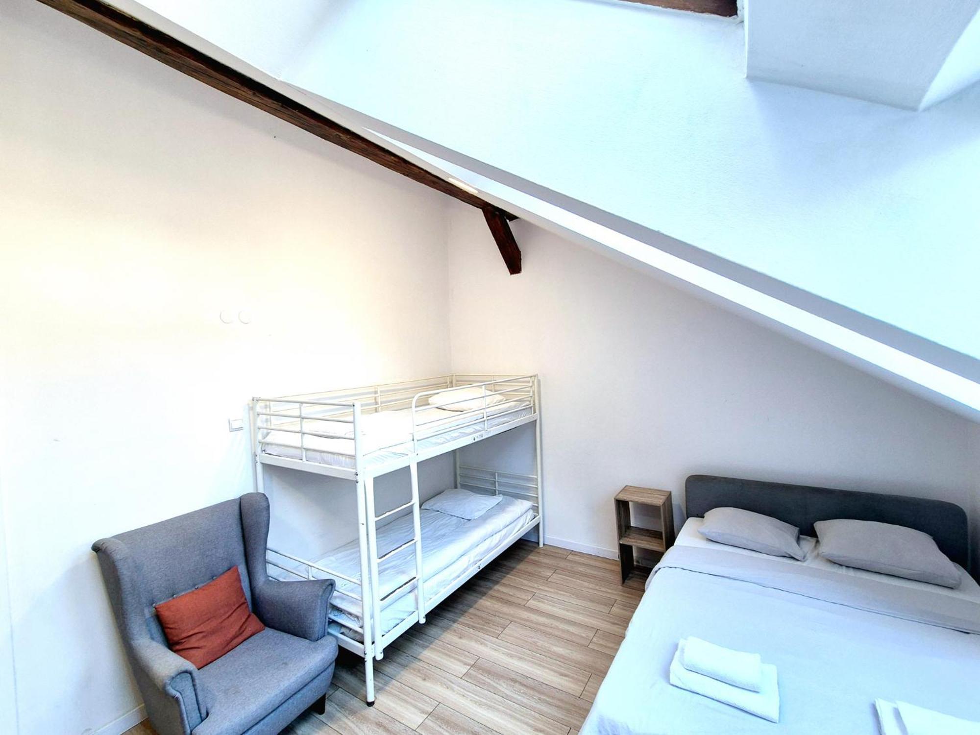 Pini Hostel - Przytulne Pokoje W Centrum Krakowa المظهر الخارجي الصورة